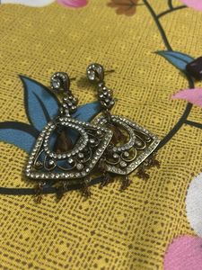 Good Looking Earrings