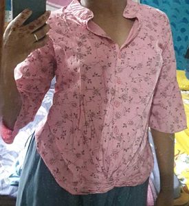 Floral Print knotted Top