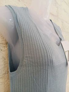 ZR Sleeveless Knit Top