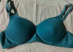 Pre-loved teal blue bra (32 size)