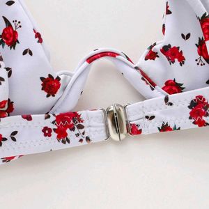 Floral Bikini Top❤️