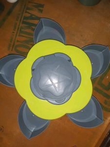 Smart Foldable Flower Box.