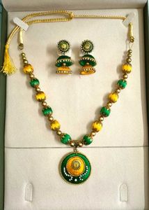 Necklace & Earring Set