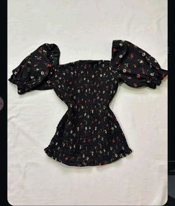 Black floral top