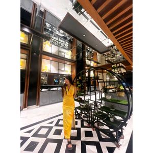 yellow backless dresss💓