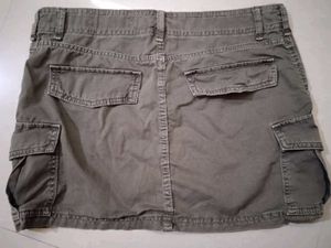 Bershka cargo miniskirt