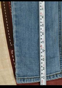 Light Wash Straight Leg Jeans