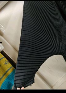 Used Pleats Abaya