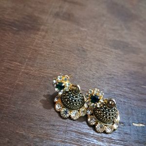 Short White &amp; Green Fem Jhumki.And One leg Anklet
