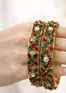 Elegant Bangles!! Pair of 2💌