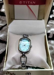 Titan Raga Viva Mother Of Pearl Dial Analog Metal