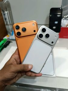 iPhone 17 series dummy phone