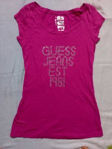 Guess Very Stylish Ti Shirt