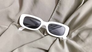 White Retro Sunglasses