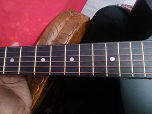 Intern Guitar