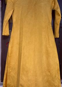 Stylish Mustard velvet Kurti🌼