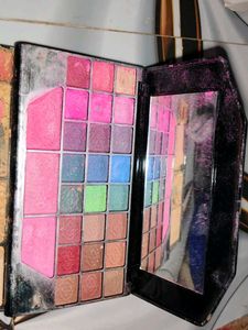 T.Y.A Fashion Make-Up Kit