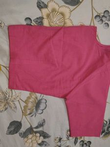 i am selling pink 🩷 cotton saree with Blouse