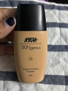 Nykaa Hydrating Foundation Pure Ivory 01
