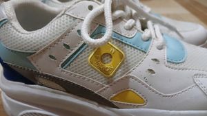 Sneakers For Women