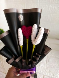 Crochet &#39;I Love You&#39; Bouquet