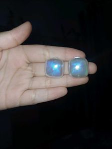 Pair of earrings