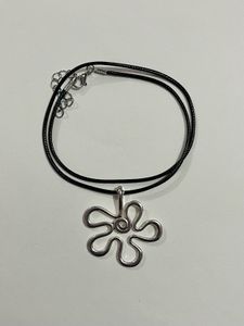 Y2k Pinteresty Chunky Flower Charm Necklace