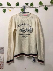 Off White Pullover.