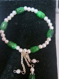 Pearl With Emerald Colour Stone
