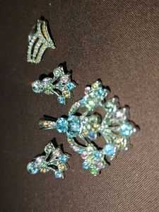 Multi Stone Beautiful Pendant Set With Ring