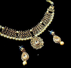Gold Plated Necklace With Earrings