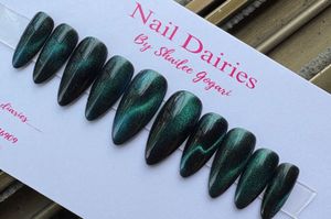 Press-On Nail Set