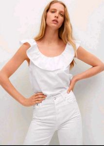 🎁Buy 1, Get 1 Free🎁 Size M/L White Top