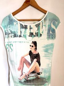 BERSHKA BEAUTIFUL Graphic Print Tee