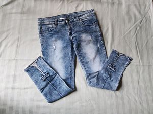 Low Waist Bow Jeans