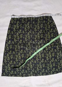 🆕 Floral Print Skirt