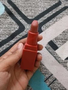 Huda Beauty Lipstick