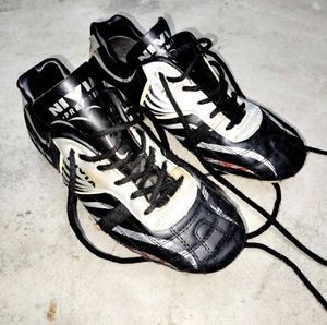 Nivia Football Boots In Good Condition