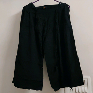 Black cullotes