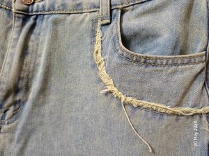URBANIC YELLOW WASH DAMAGED JEANS with a freebie