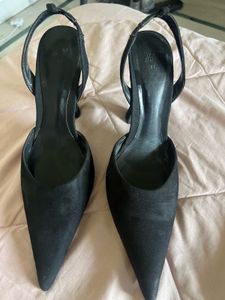 H&M Black kitten heels (rare find )