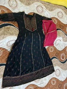 🖤🩷Beautiful Black Anarkali And Dupatta🩷🖤