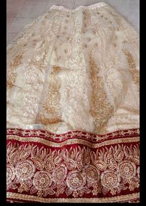 RED &amp; GOLDEN LAHENGA / LACHA