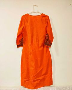 Beautiful Rust Orange🧡 Kurta With Printed Yoke