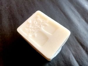 Charcoal Soap Sheabutter Orange Honey Redwine