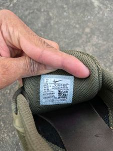 Nike Air Max Verse – Men’s Sneakers (UK 8)