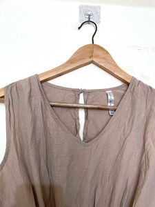Sleeveless Tie Front Blouse A
