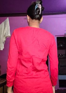 Red Heart Graphic Tee