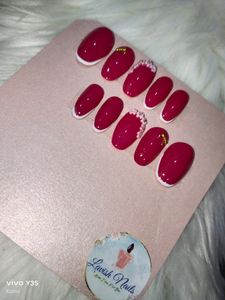 Lavish Nail