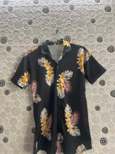 Tropical Vibe Men's Hawaiian Shirt – Black Floral